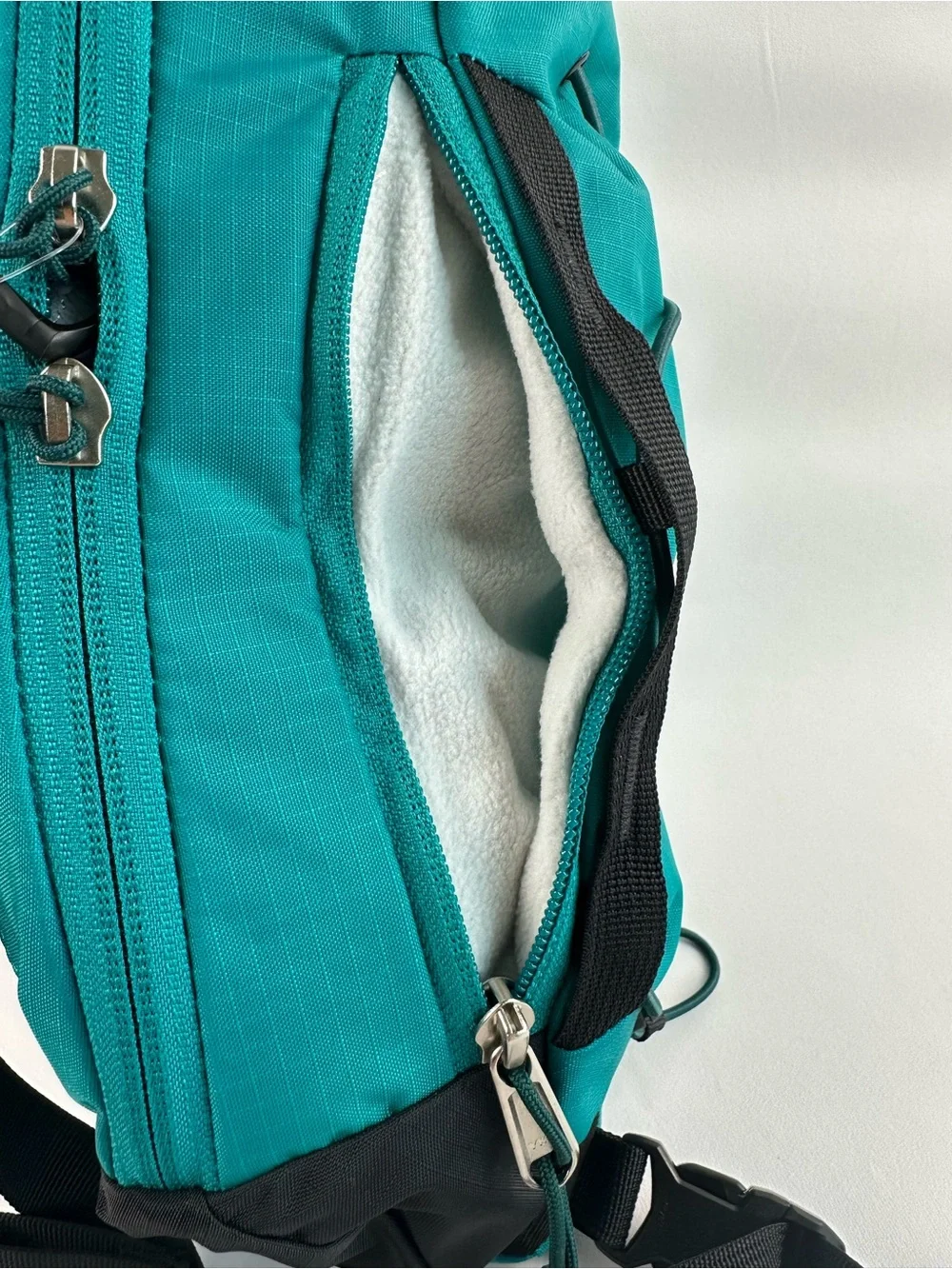 The North Face Borealis Sling 6L Restorative Teal Crossbody Bag NWT